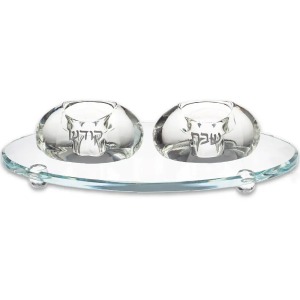 פמוטים על מגש- שבת קודש