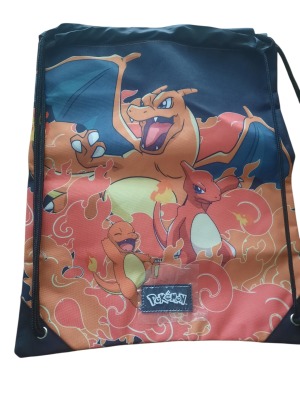 תיק גב של צאריזארד ( פוקימון )