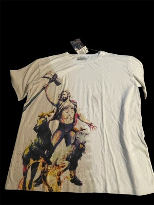 חולצה של תור ממארוול ( לבנה )