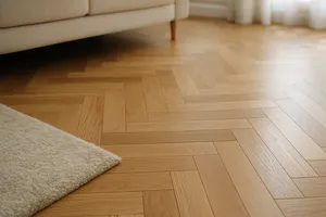 PVC לבית דמוי פרקט מחיר: שאלות נפוצות ותשובות מקצועיות