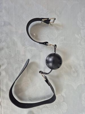 סאדו מאזו - חוסם לפה