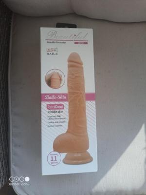 דילדו 11 אינץ