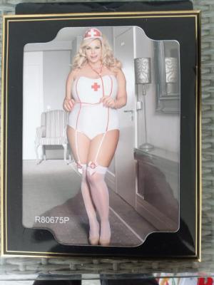 תחפושת אחות לאישה