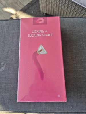 לשון רוטטת ויונקת + רטט בידית נטען