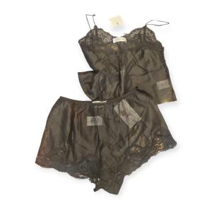 סט פיג’מה/לנז’רי משי שחור עם תחרה