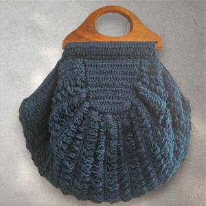 תיק יד בעבודת יד בסרוג קרושה