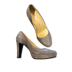 נעלי עקב דמוי עור נחש – OFF LIMITS