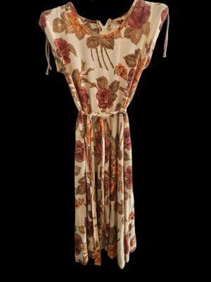 שמלת וינטג' פרחונית