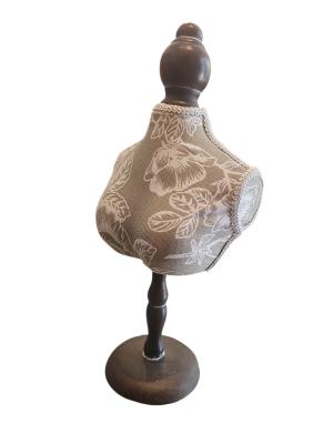 סטנד שרשראות טורסו