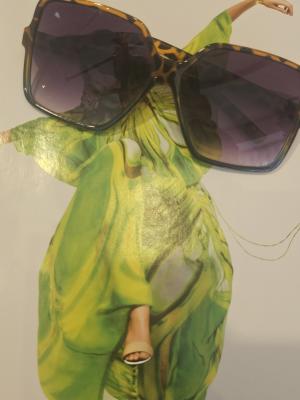 משקפי שמש גדולים