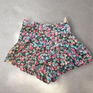 חצאית מכנס פרחונית