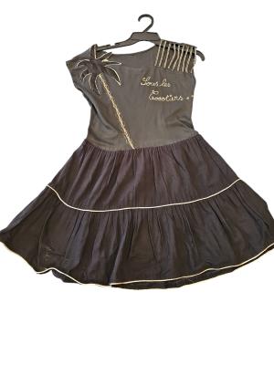 שמלת “Sous les Cocotiers” – רקמה זהובה