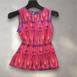 גופית סריג מיוחדת