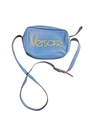 תיק צד Versace – תכלת עם לוגו צהוב