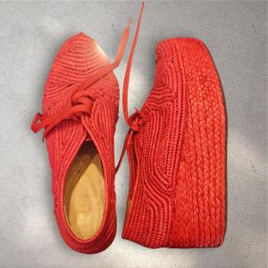 נעלי פלטפורמה קש אדום