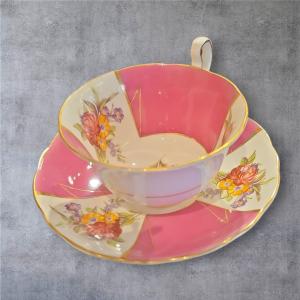 סט תה (ספל ותחתית) של Paragon