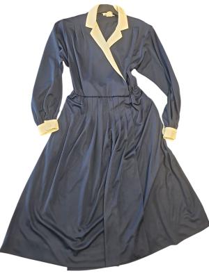 שמלת וינטג'