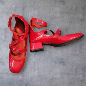 נעלי עקב נמוך  Jeffrey Campbell