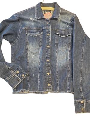 ג'קט ג'ינס דק 23