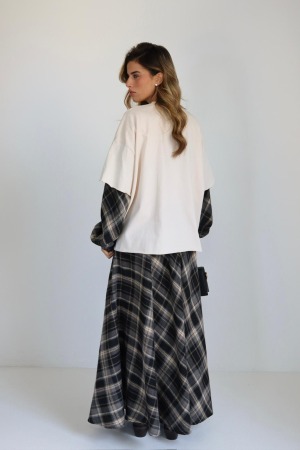 חליפה חצאית משובצת