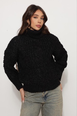 סוודר רומי שחור