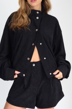 חליפת שורט קורדרוי