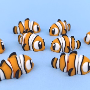 דג שונית כתום (Orange reef fish)