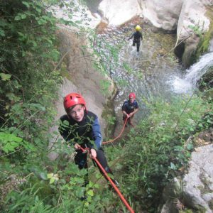 קניונינג משפחתי עד 15 מטר – זגוריה Canyoning Zagoria