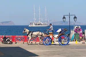 טיול מאתונה לאי ספצס באוטובוס Spetses Island by bus