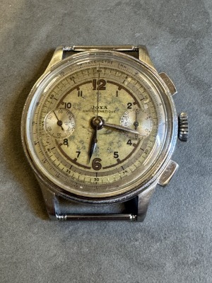 DOXA - Chronograph anti magnetic,valjoux 22,40th,35.5mm