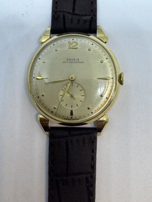 DOXA - Anual anti magnetique,rare case,gold