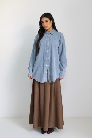 מכופתרת מיו-מיו