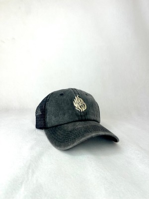 כובע האש שלי ג'ינס שחור