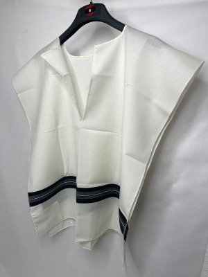 טלית קטן צמר רחלים פס שחור