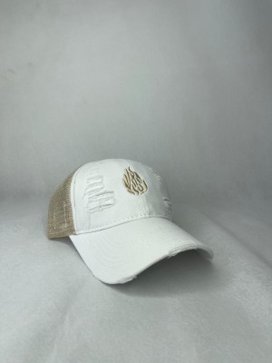 כובע האש שלי ג'ינס לבן