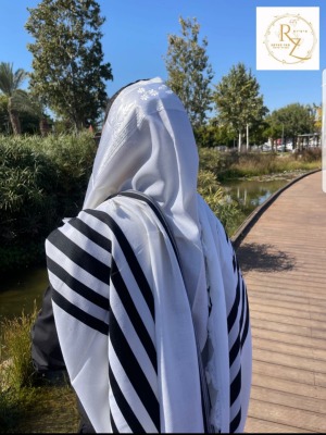 טלית מהודרת דגם "למנצח"