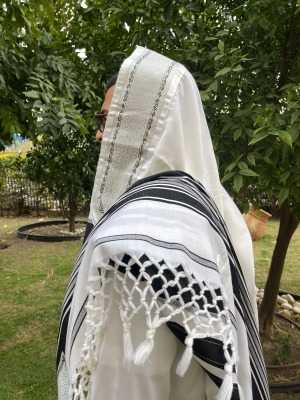 טלית תימנית מסורתית