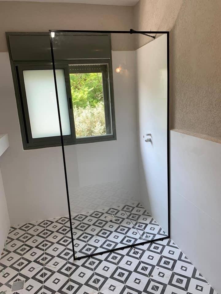 מקלחונים — פרויקט 6