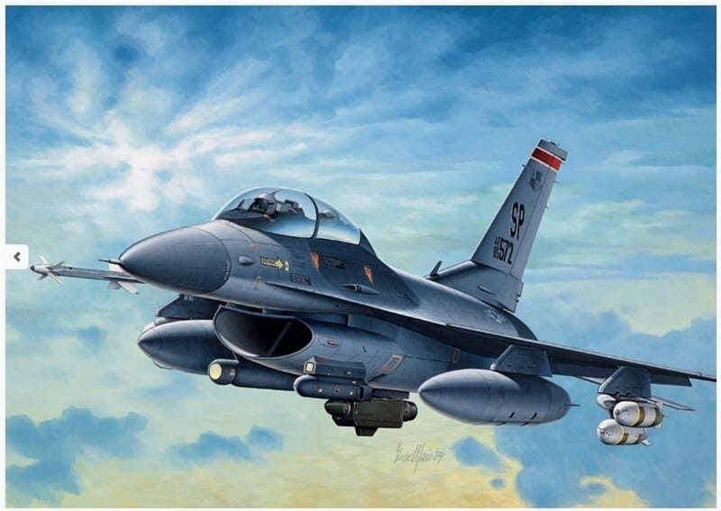 מטוס קרב -1:72 F-16