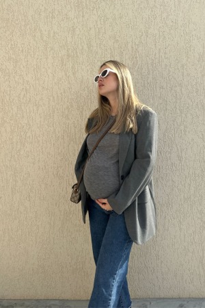 ג’ינס הריון מידי עם סיומת פרומה | כחול כהה