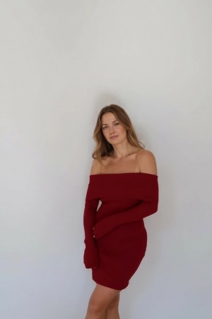 שמלת מיני אוף שולדרס | אדום