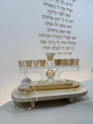 חנוכיית כדורי קריסטל