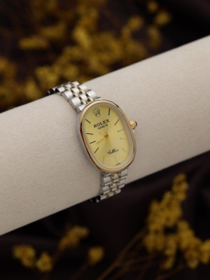 רולקס אליפסה-זהב