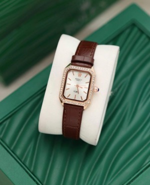 רצועת עור-חום